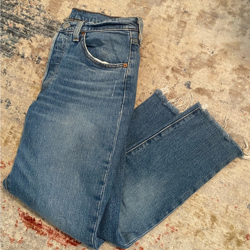 Levi’s high waisted straight jeans, size 26